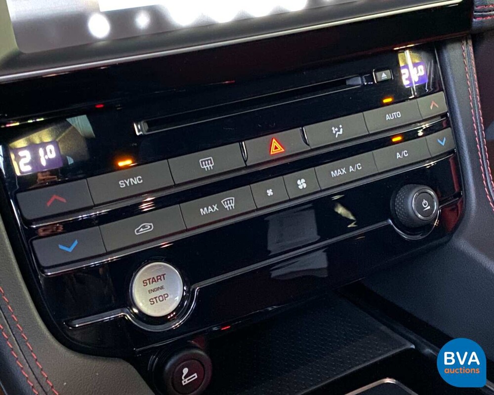 Jaguar F-Pace R-Sport 20d 180 PS Automatik 2017 - Neu.