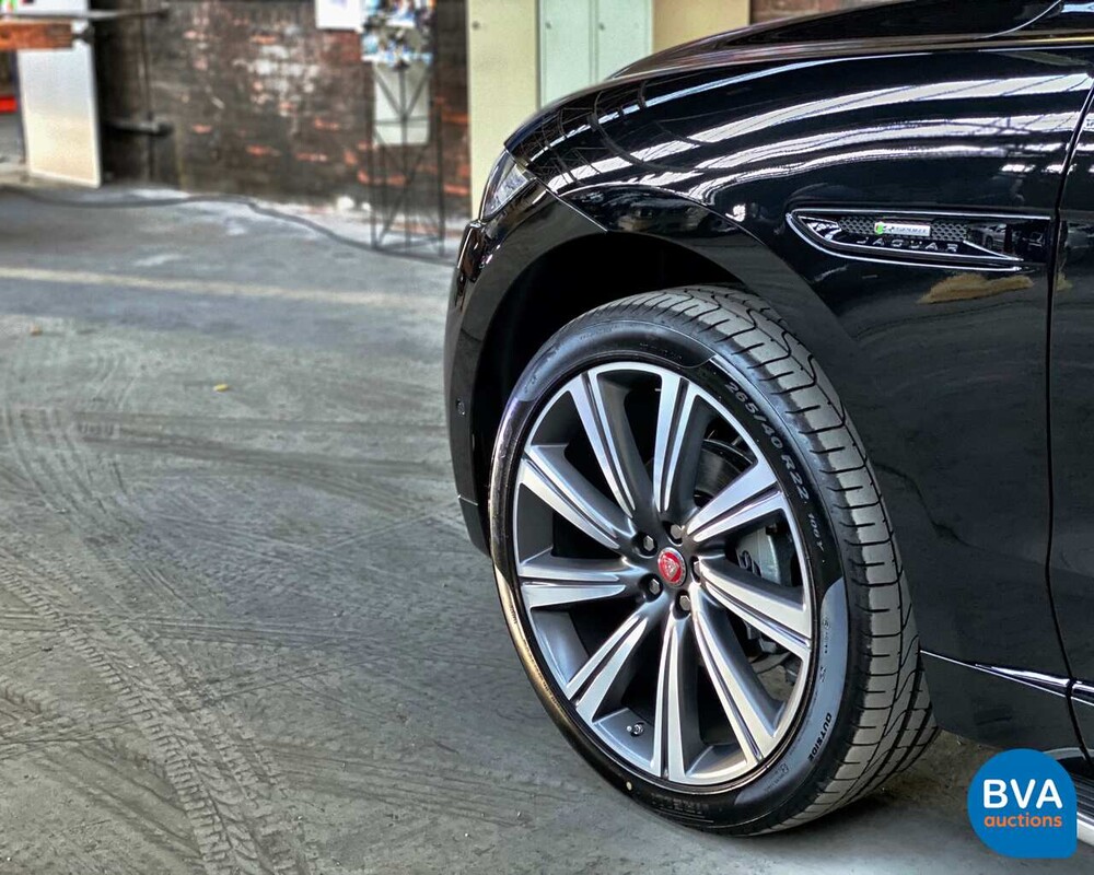 Jaguar F-Pace R-Sport 20d 180 PS Automatik 2017 - Neu.