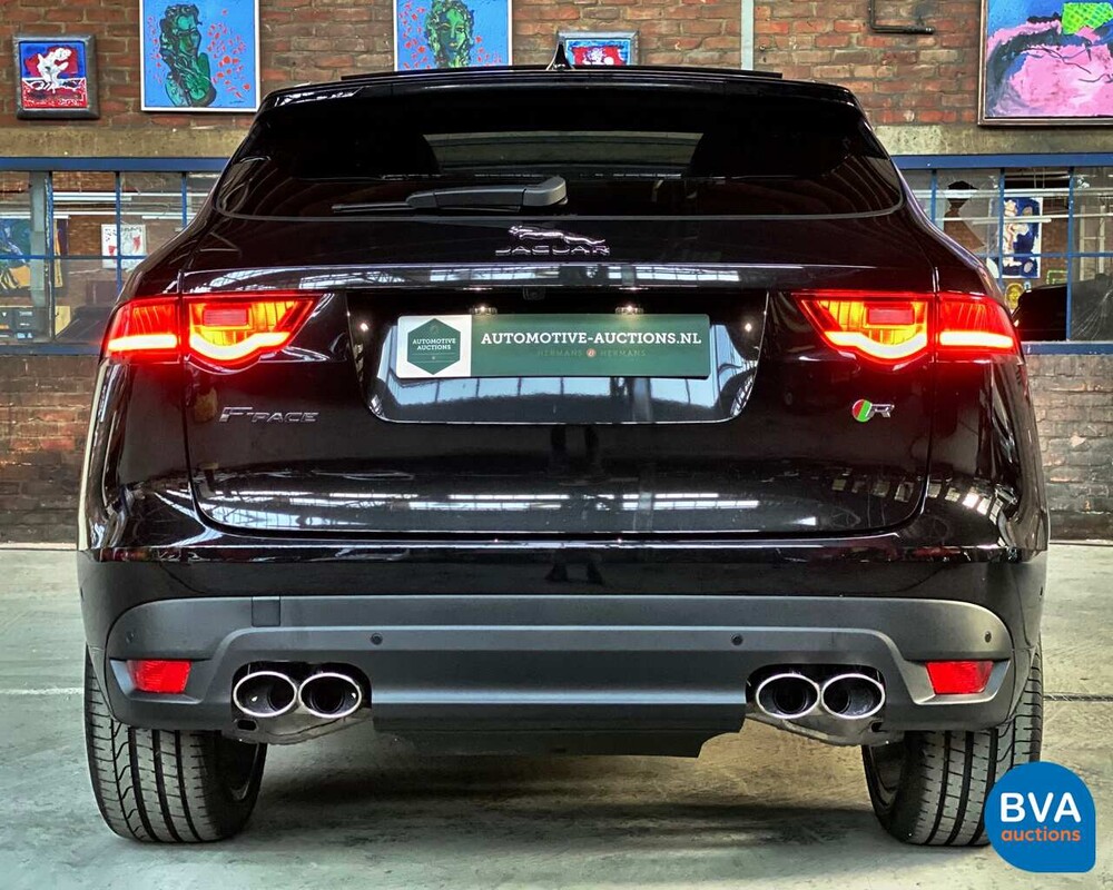 Jaguar F-Pace R-Sport 20d 180 PS Automatik 2017 - Neu.
