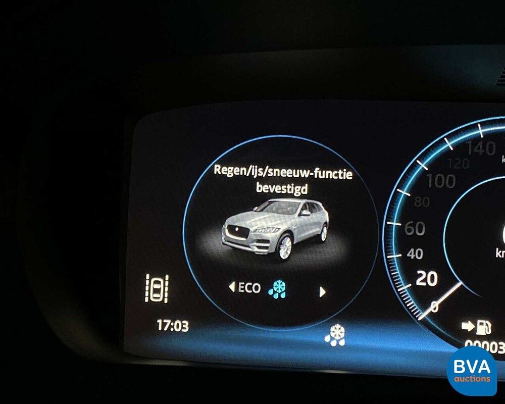 Jaguar F-Pace R-Sport 20d 180 PS Automatik 2017 - Neu.