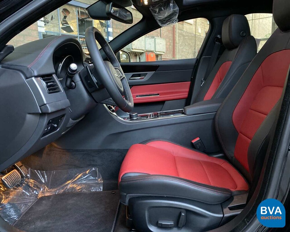 Jaguar XF R-Sport 20d 180pk Automaat 2017 -Nieuw-