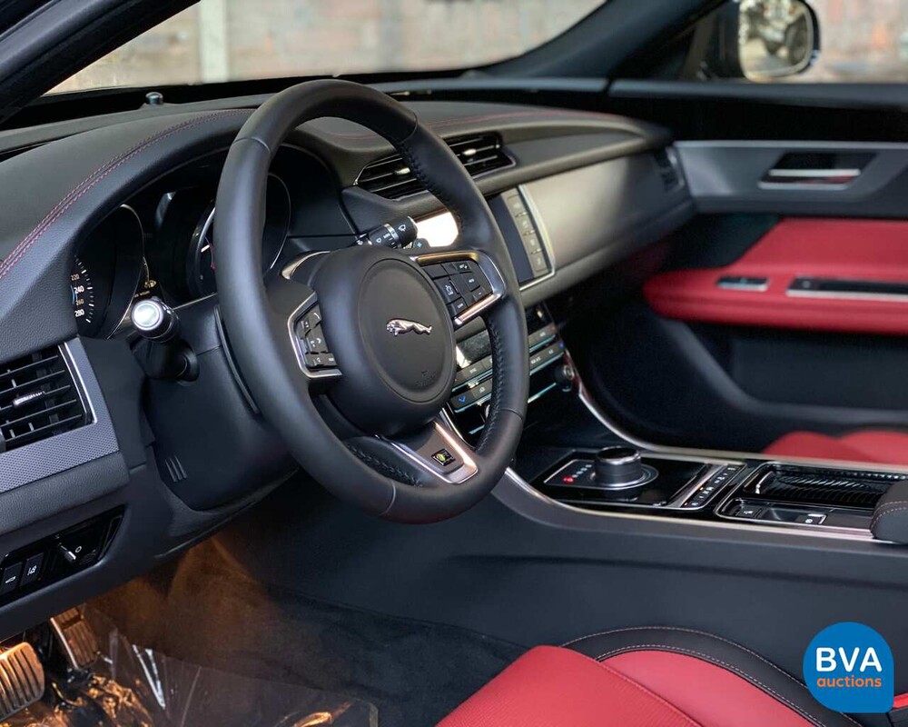 Jaguar XF R-Sport 20d 180pk Automaat 2017 -Nieuw-