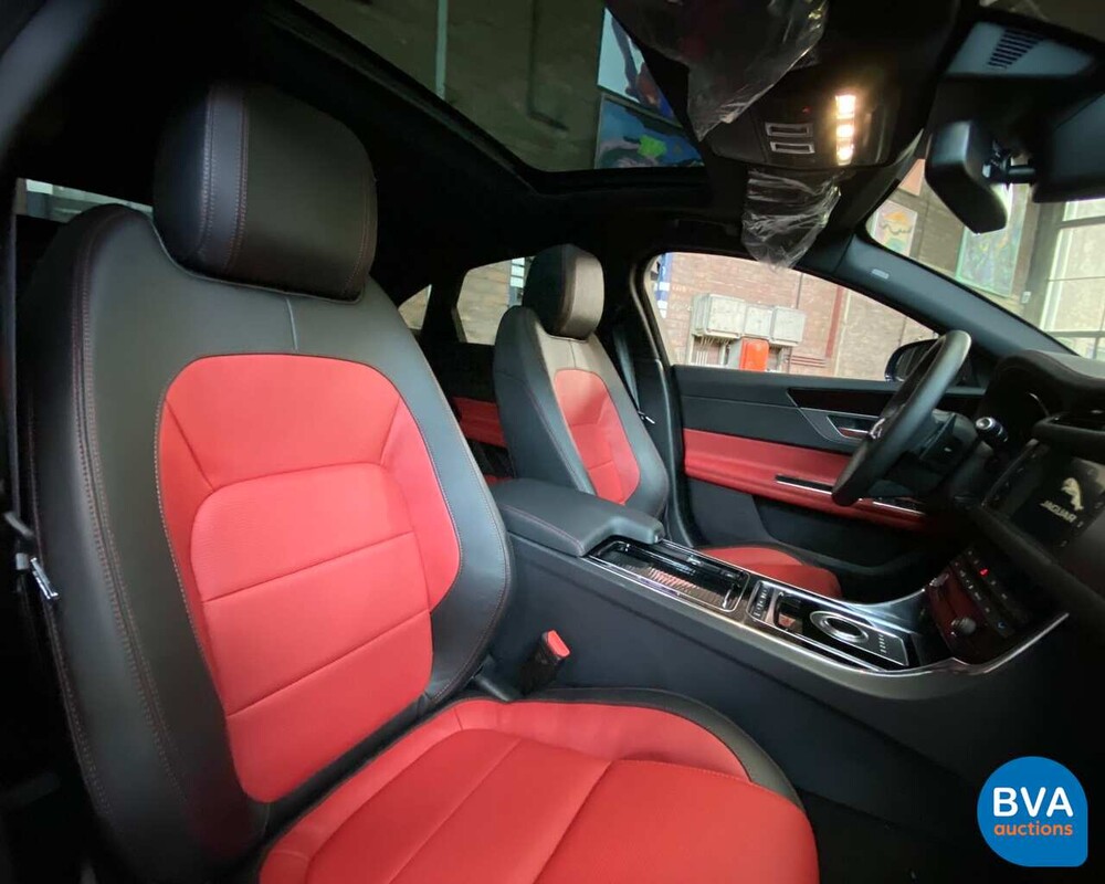 Jaguar XF R-Sport 20d 180pk Automaat 2017 -Nieuw-