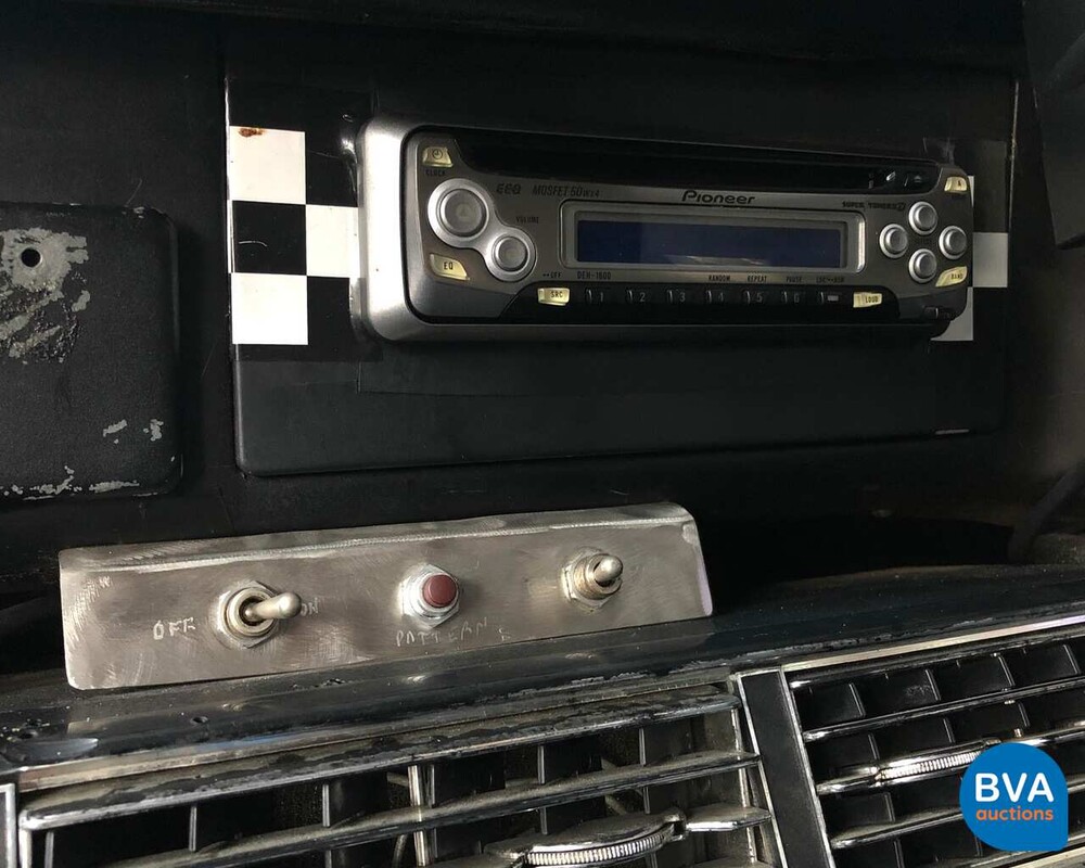 Chevrolette Yellow Cab Taxi, 1982.