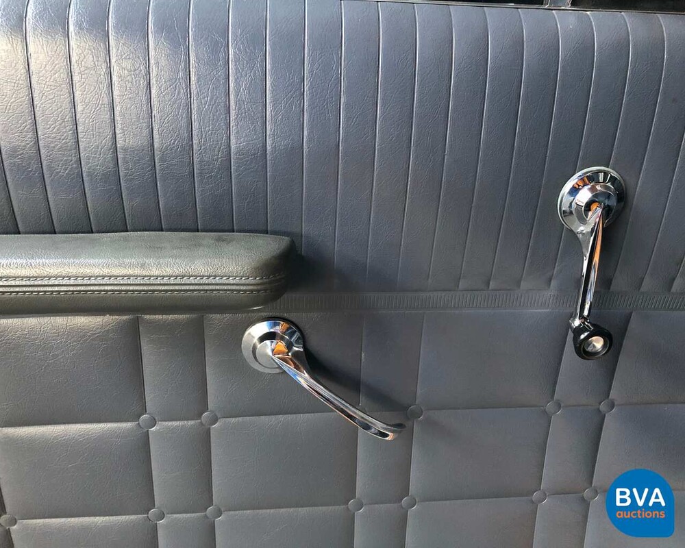 Chevrolette Yellow Cab Taxi, 1982.