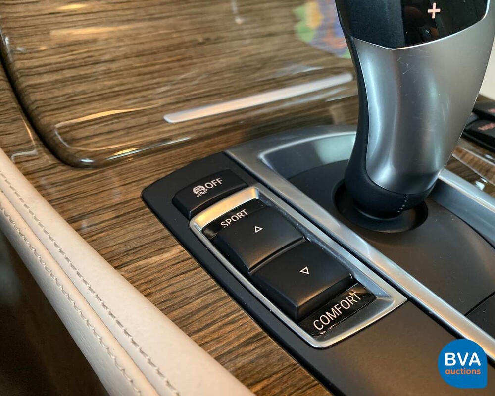 BMW 5er 525d 218 PS Steptronic 2013, 9-XLV-74.