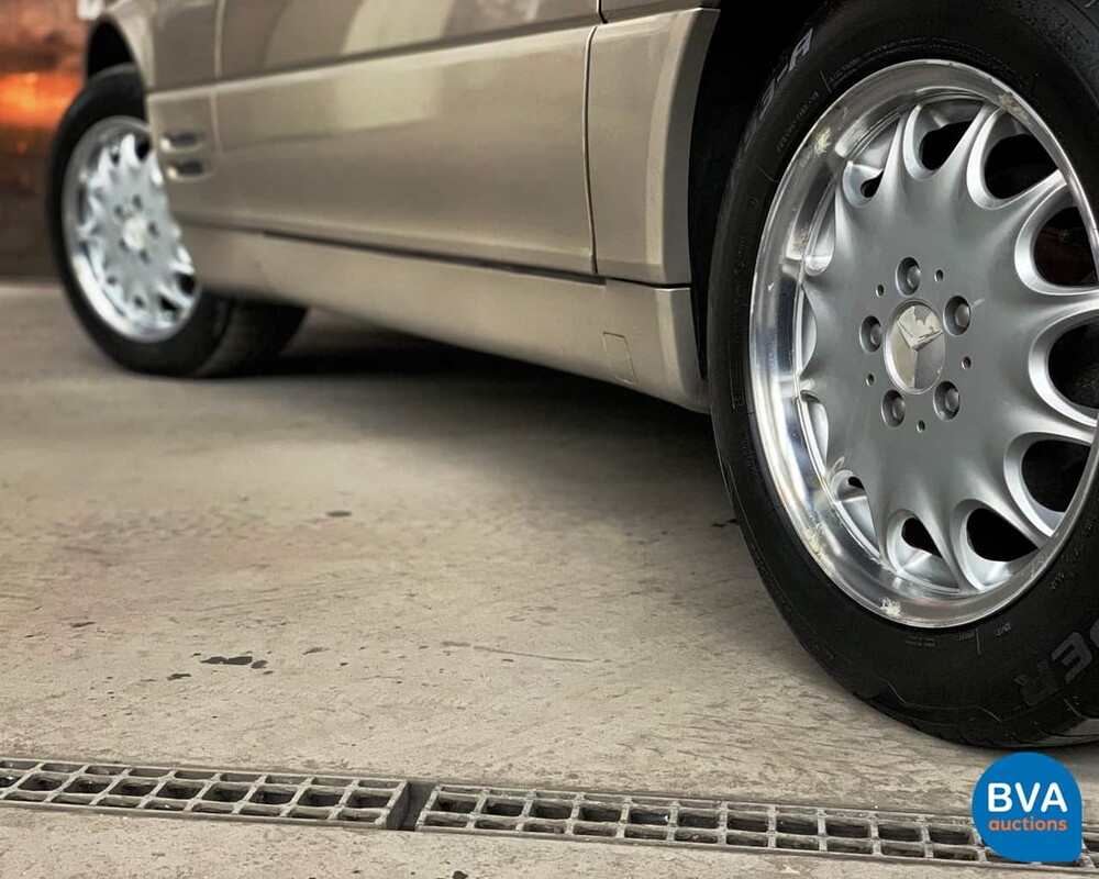 Mercedes-Benz SL320 1996 R129.