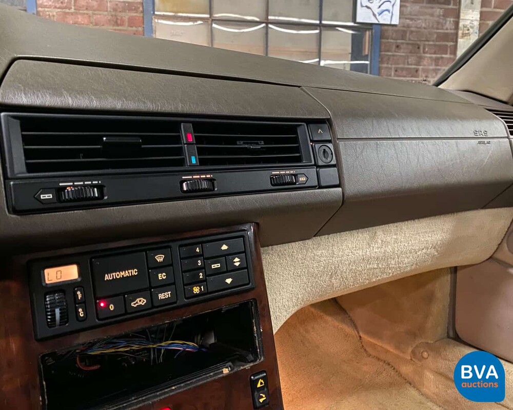 Mercedes-Benz SL320 1996 R129.