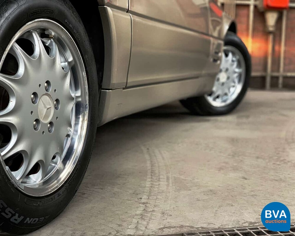 Mercedes-Benz SL320 1996 R129.