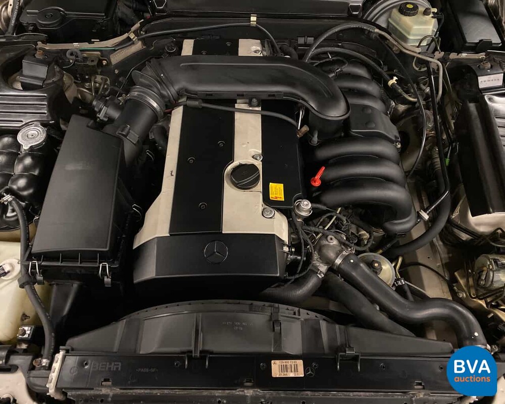 Mercedes-Benz SL320 1996 R129.