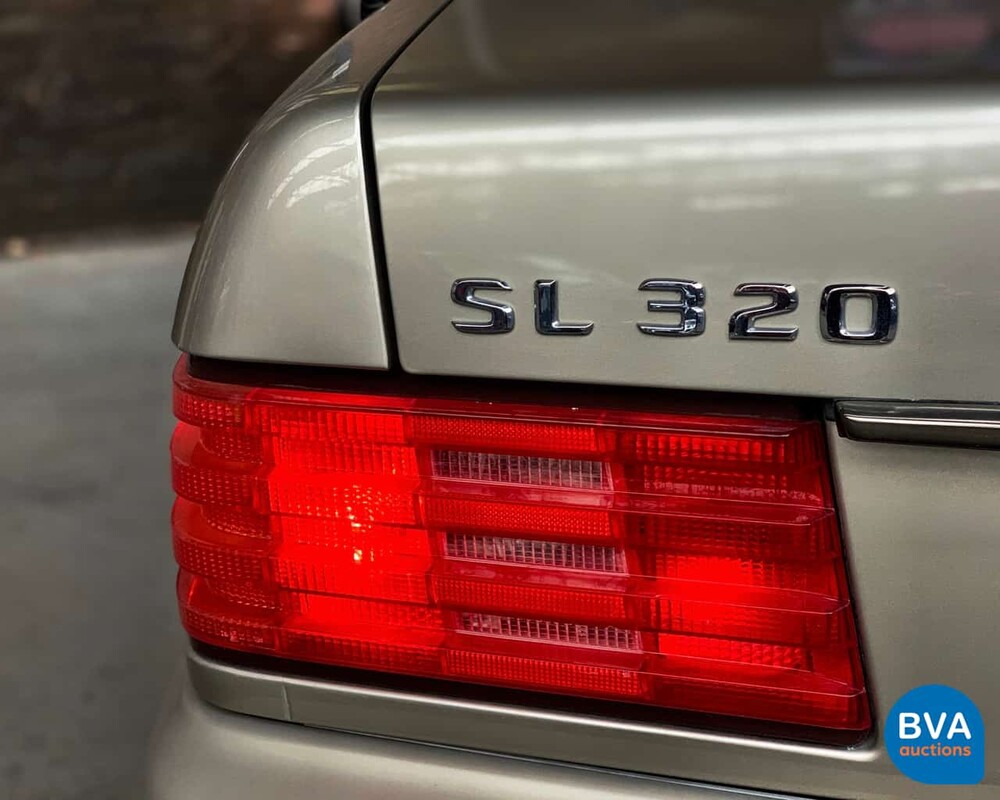 Mercedes-Benz SL320 1996 R129.