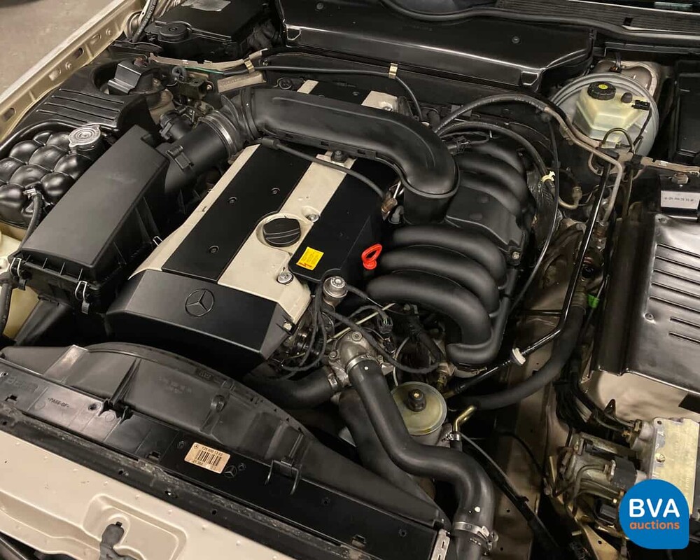Mercedes-Benz SL320 1996 R129.