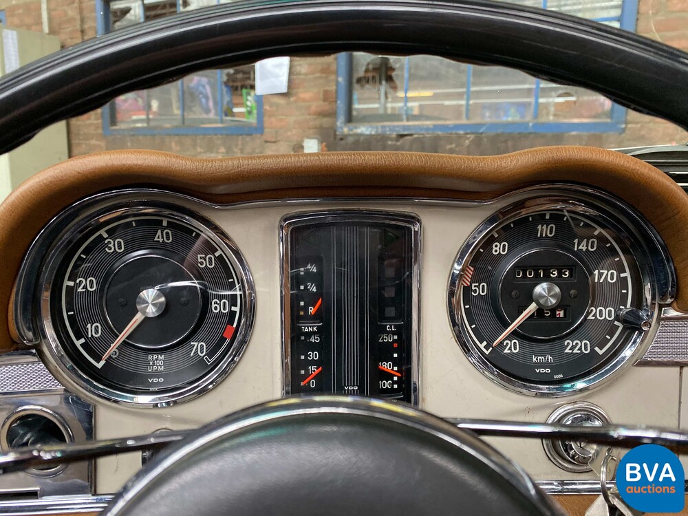 Mercedes-Benz PAGODE 250 SL W113 1967, AR-58-69.