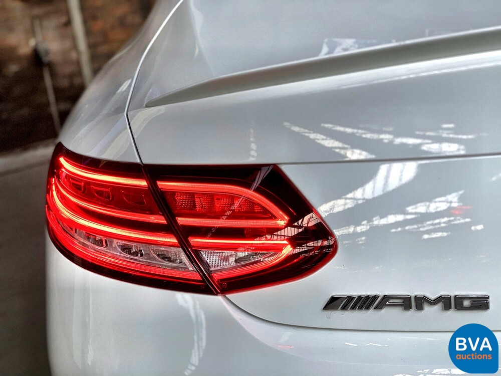 Mercedes-Benz C43 AMG Coupé Facelift C-Klasse 390PS 4matic -Garantie-.
