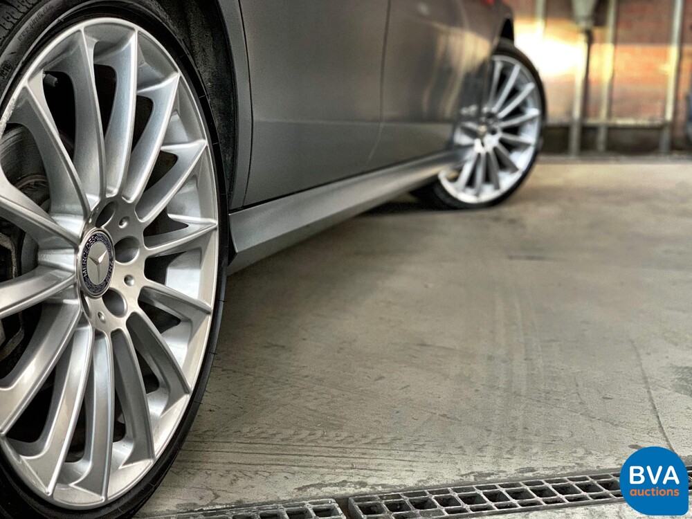 Mercedes-Benz E350d 258 PS E-Klasse AMG E350d Designo 2017.