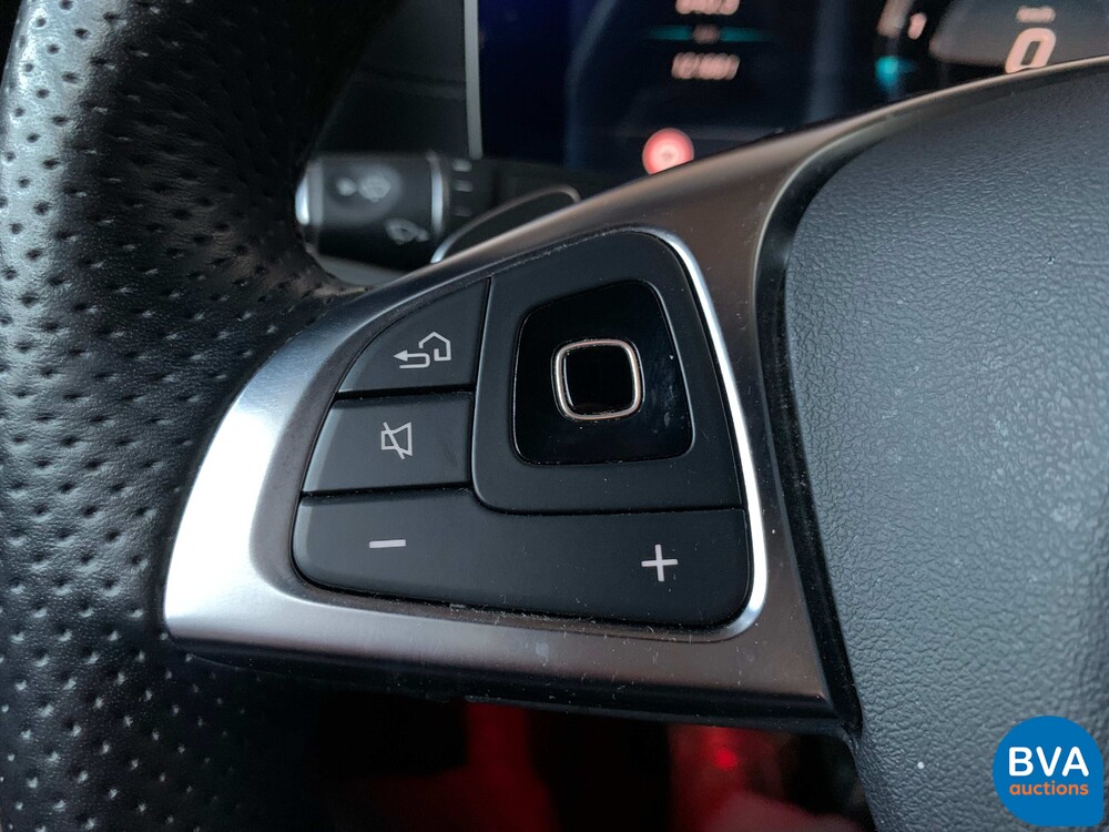 Mercedes-Benz E350d 258 PS E-Klasse AMG E350d Designo 2017.