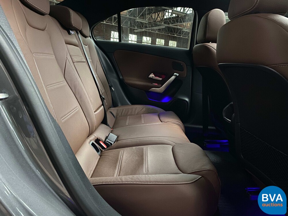 Mercedes-Benz A220 Limousine 190PS 4Matic 2019, H-582-FP.