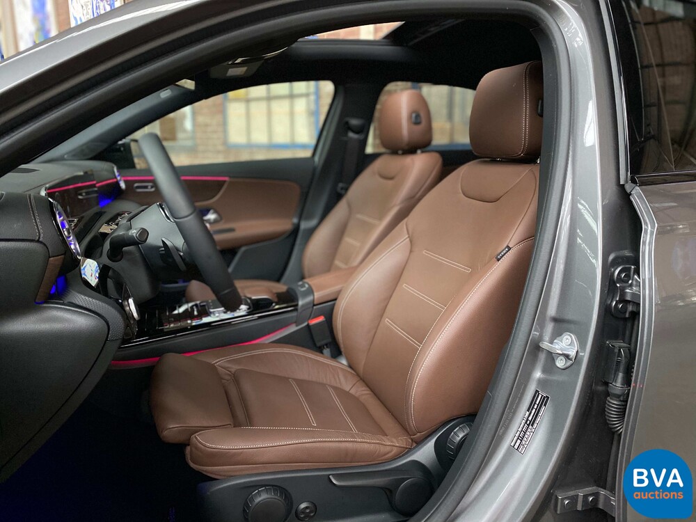 Mercedes-Benz A220 Limousine 190PS 4Matic 2019, H-582-FP.