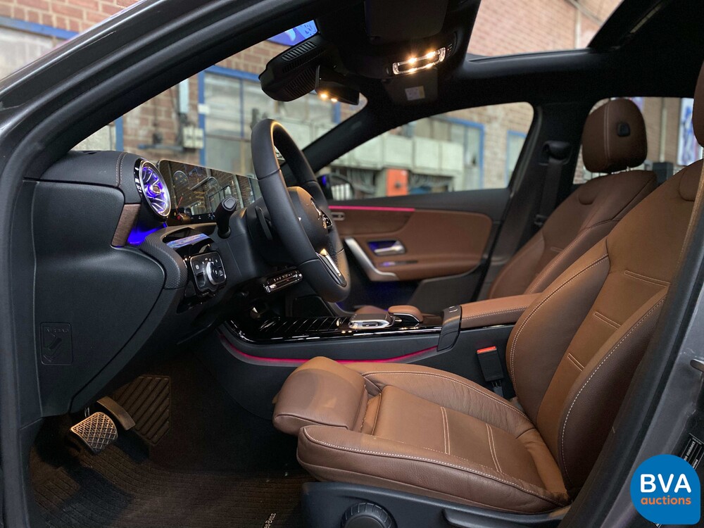 Mercedes-Benz A220 Limousine 190PS 4Matic 2019, H-582-FP.