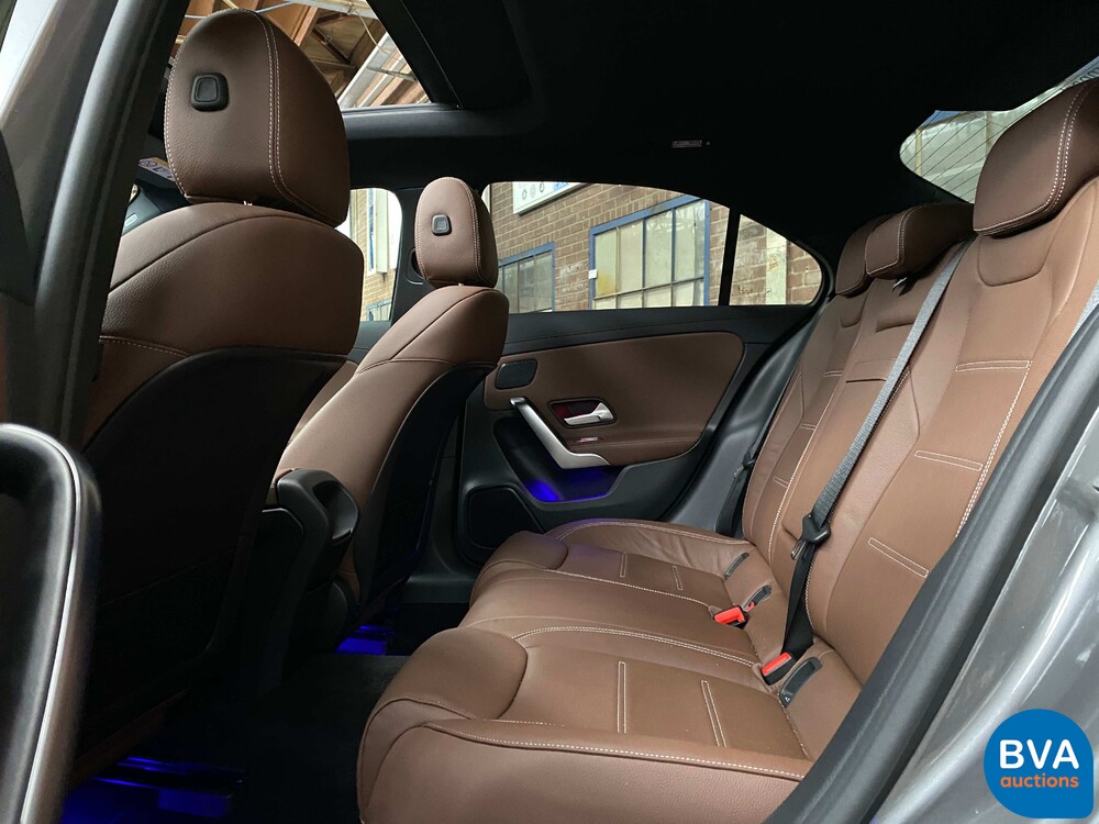 Mercedes-Benz A220 Limousine 190PS 4Matic 2019, H-582-FP.