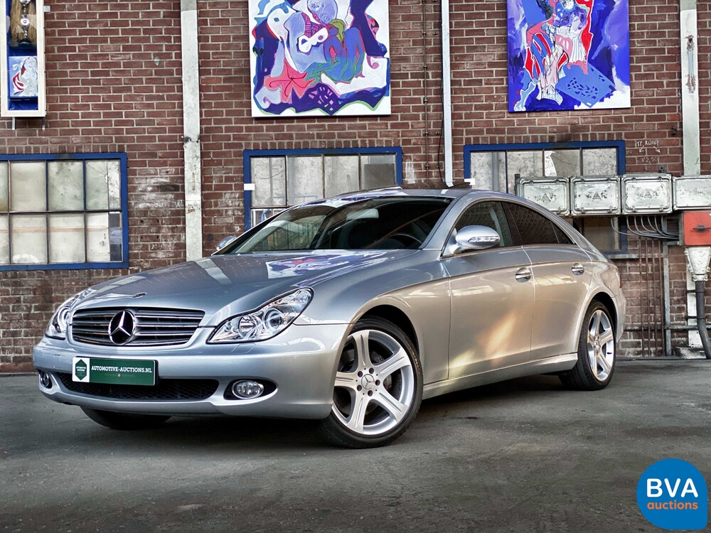 Mercedes-Benz CLS500 V8 306PS 2005.