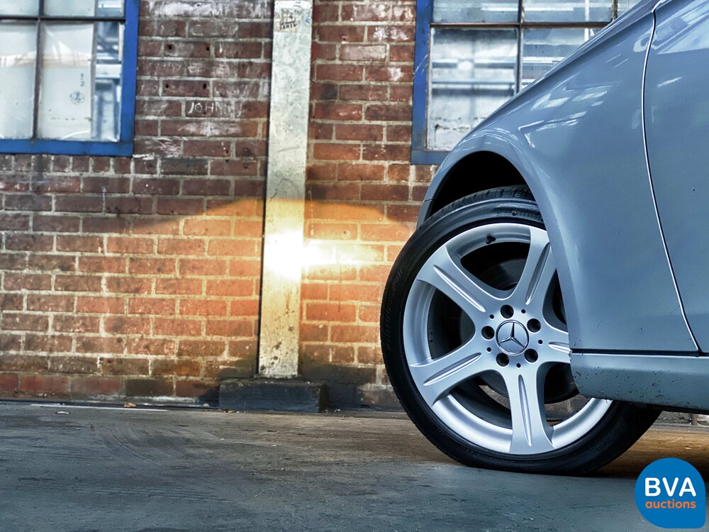 Mercedes-Benz CLS500 V8 306PS 2005.