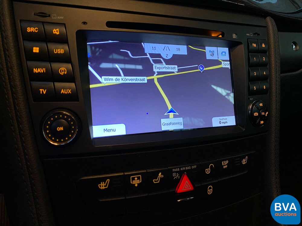 Mercedes-Benz CLS500 V8 306PS 2005.