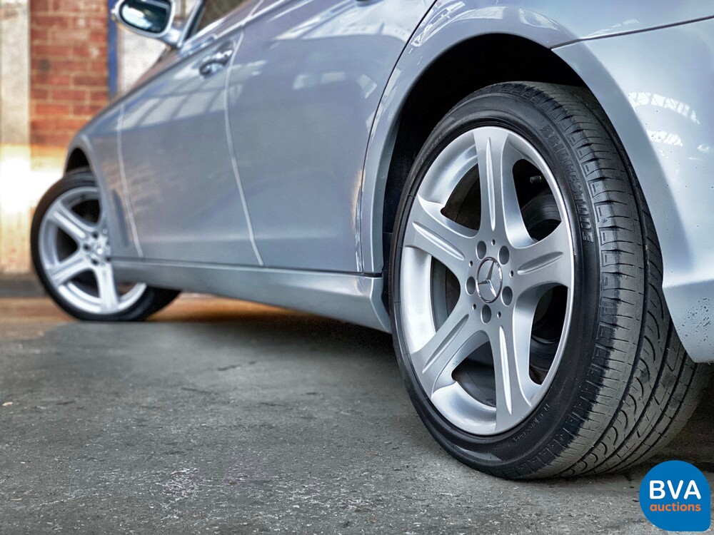 Mercedes-Benz CLS500 V8 306PS 2005.