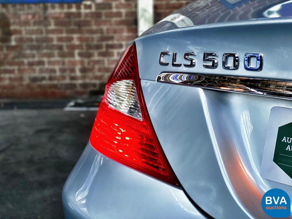 Mercedes-Benz CLS500 V8 306PS 2005.