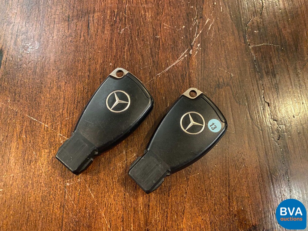 Mercedes-Benz CLS500 V8 306PS 2005.