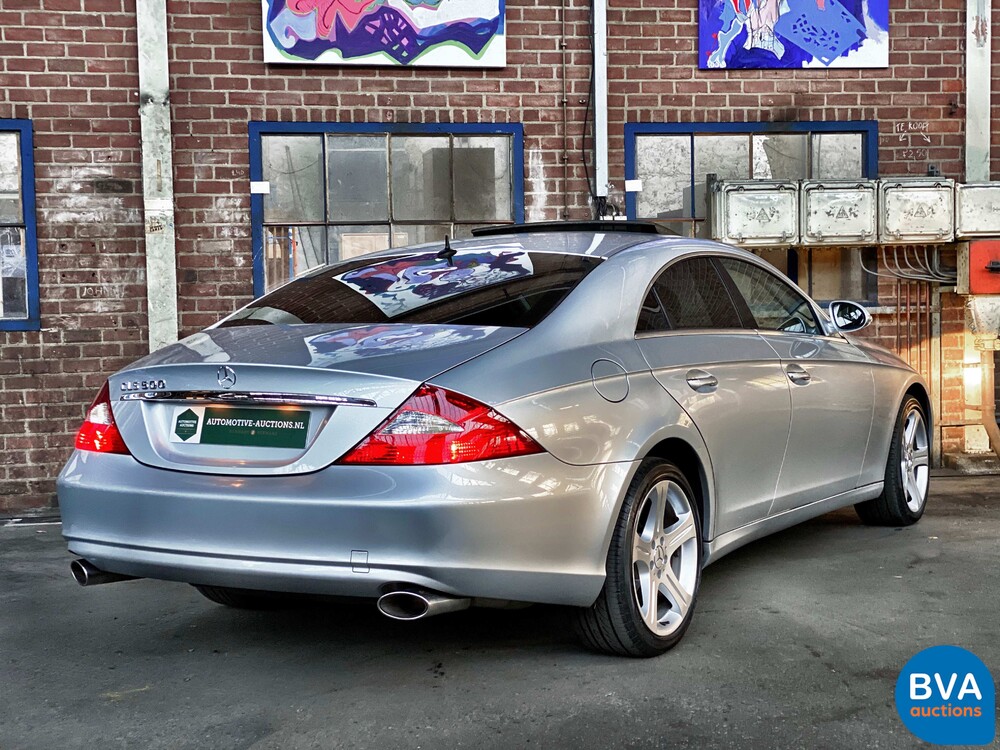 Mercedes-Benz CLS500 V8 306PS 2005.