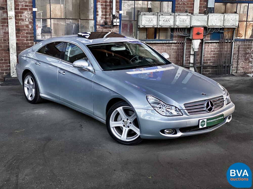 Mercedes-Benz CLS500 V8 306PS 2005.