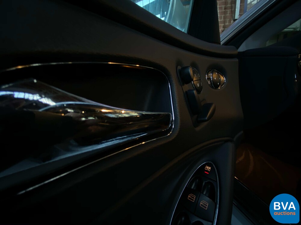 Mercedes-Benz CLS500 V8 306PS 2005.