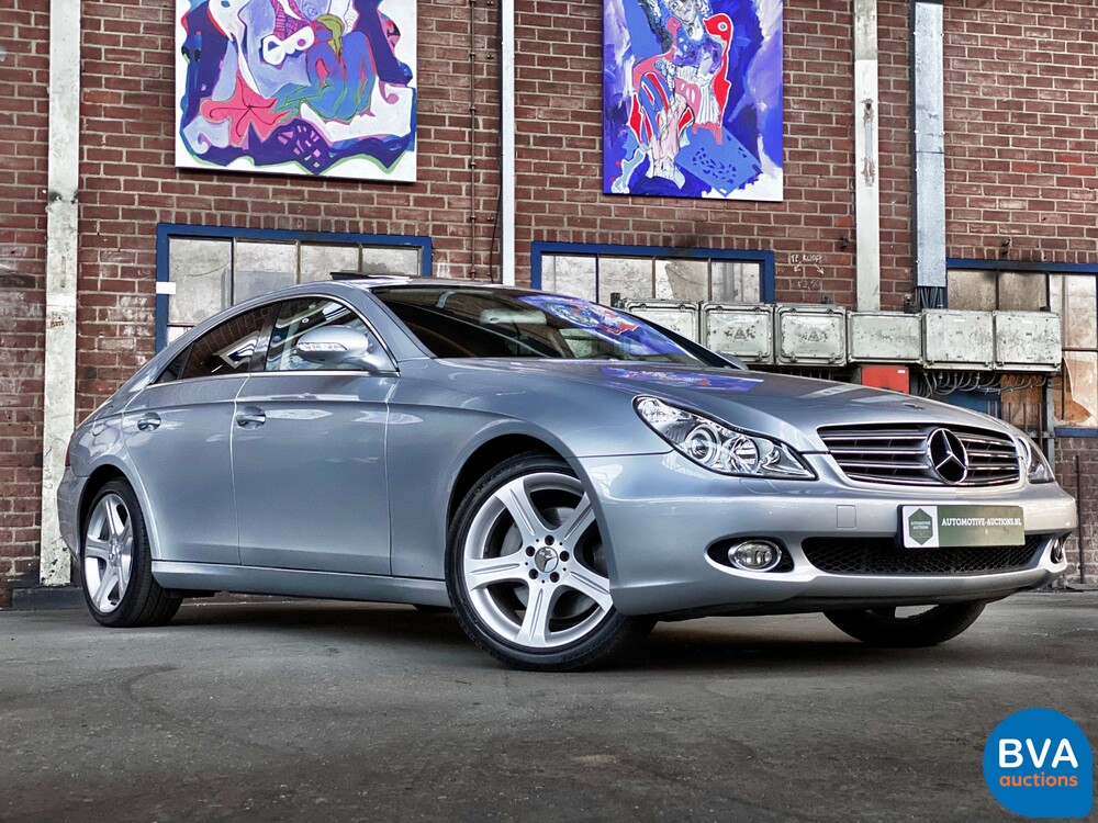 Mercedes-Benz CLS500 V8 306PS 2005.