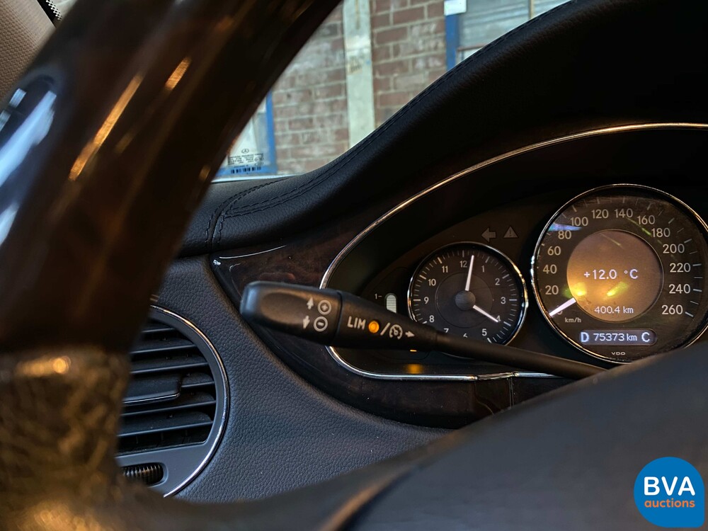 Mercedes-Benz CLS500 V8 306PS 2005.
