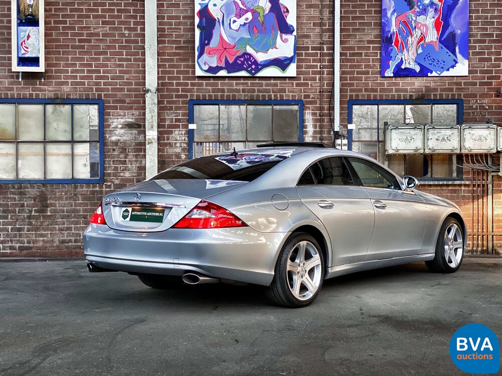 Mercedes-Benz CLS500 V8 306PS 2005.