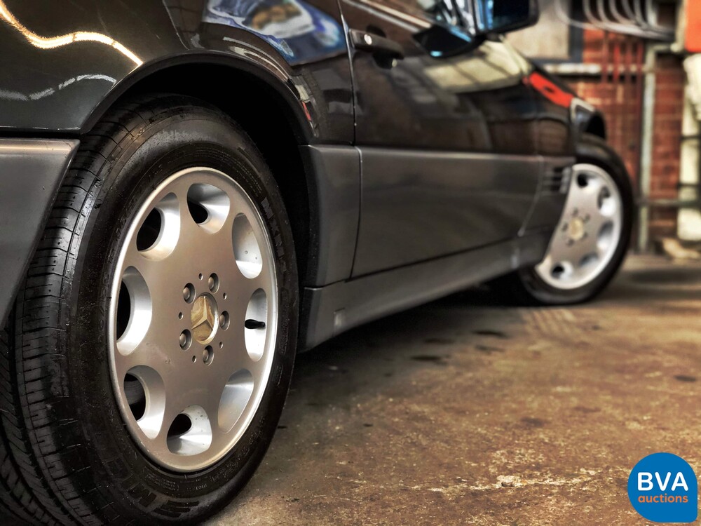 Mercedes-Benz SL500 R129 V8 1995.