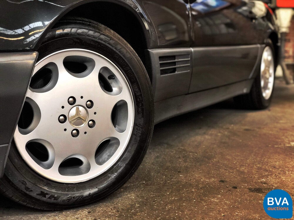 Mercedes-Benz SL500 R129 V8 1995.