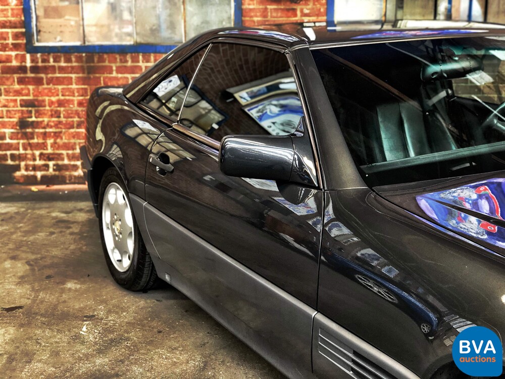 Mercedes-Benz SL500 R129 V8 1995.