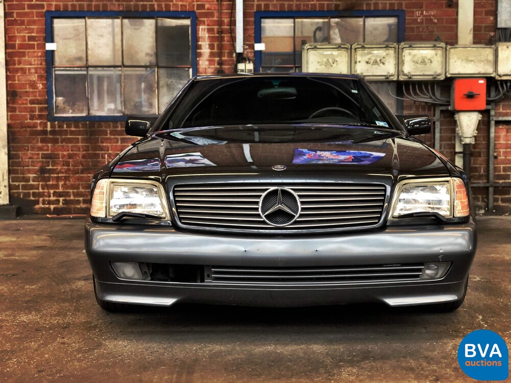 Mercedes-Benz SL500 R129 V8 1995.