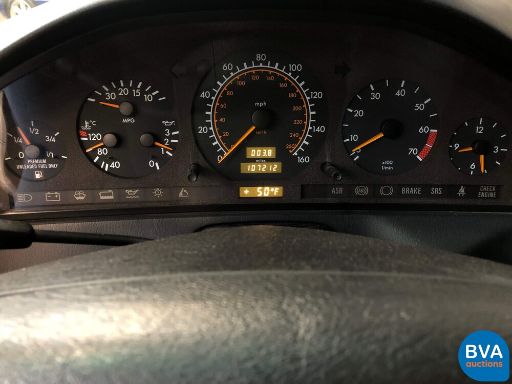 Mercedes-Benz SL500 R129 V8 1995.