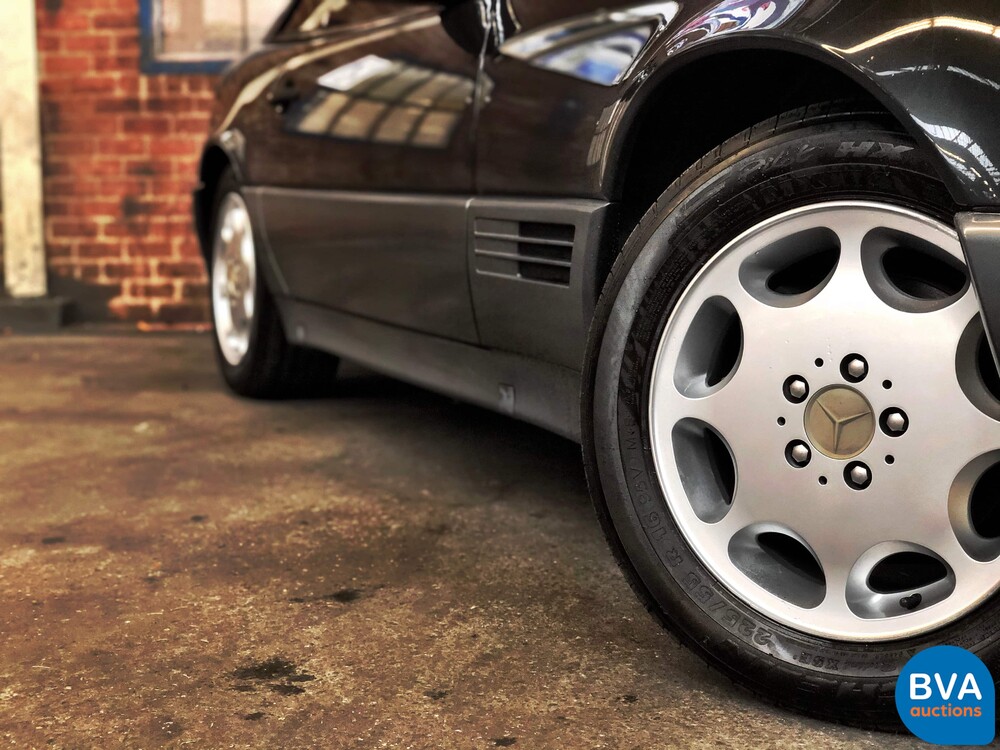 Mercedes-Benz SL500 R129 V8 1995.