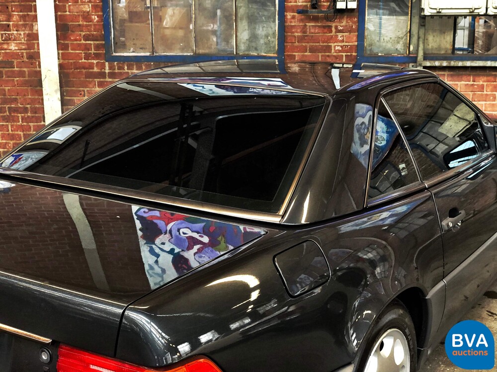 Mercedes-Benz SL500 R129 V8 1995.