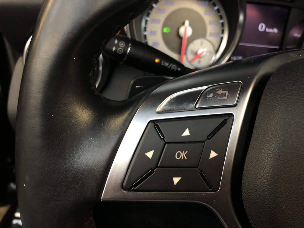 Mercedes-Benz SLK200 Roadster 184PS 2011, G-046-DP.