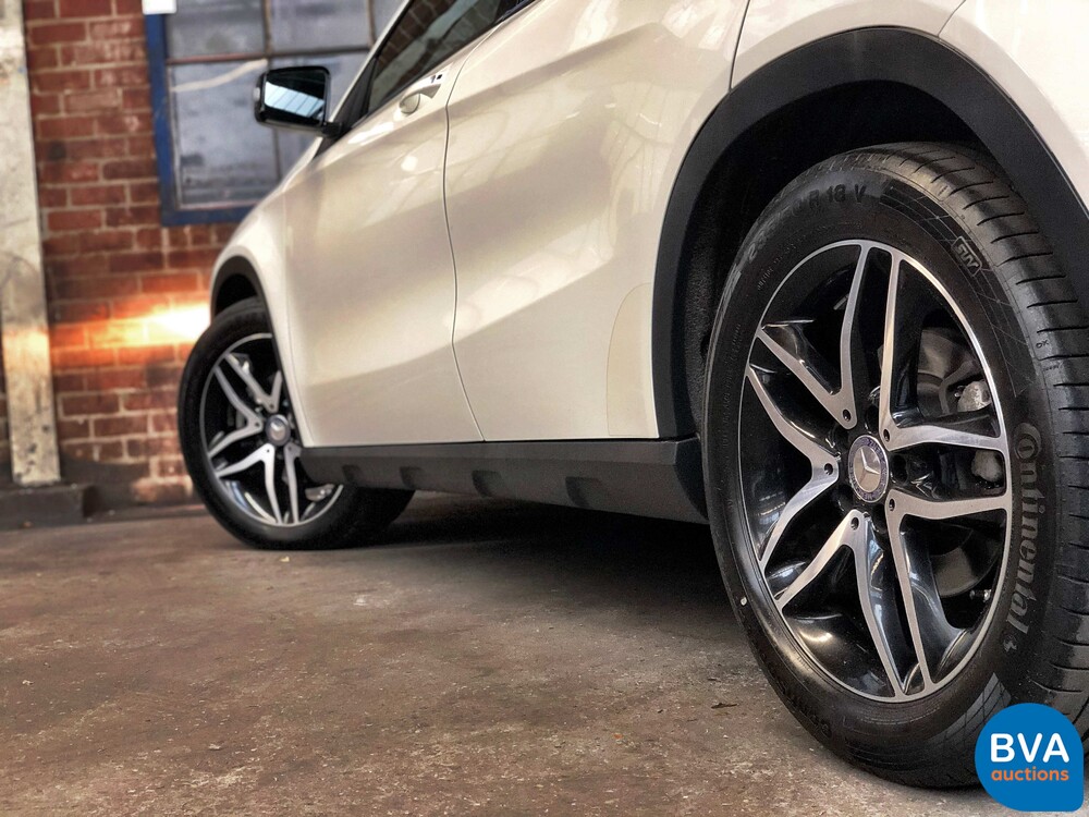 Mercedes-Benz GLA 200 CDI 4Matic 2014.