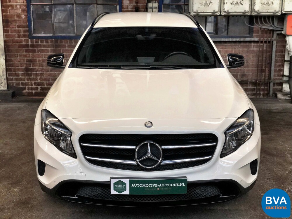 Mercedes-Benz GLA 200 CDI 4Matic 2014.