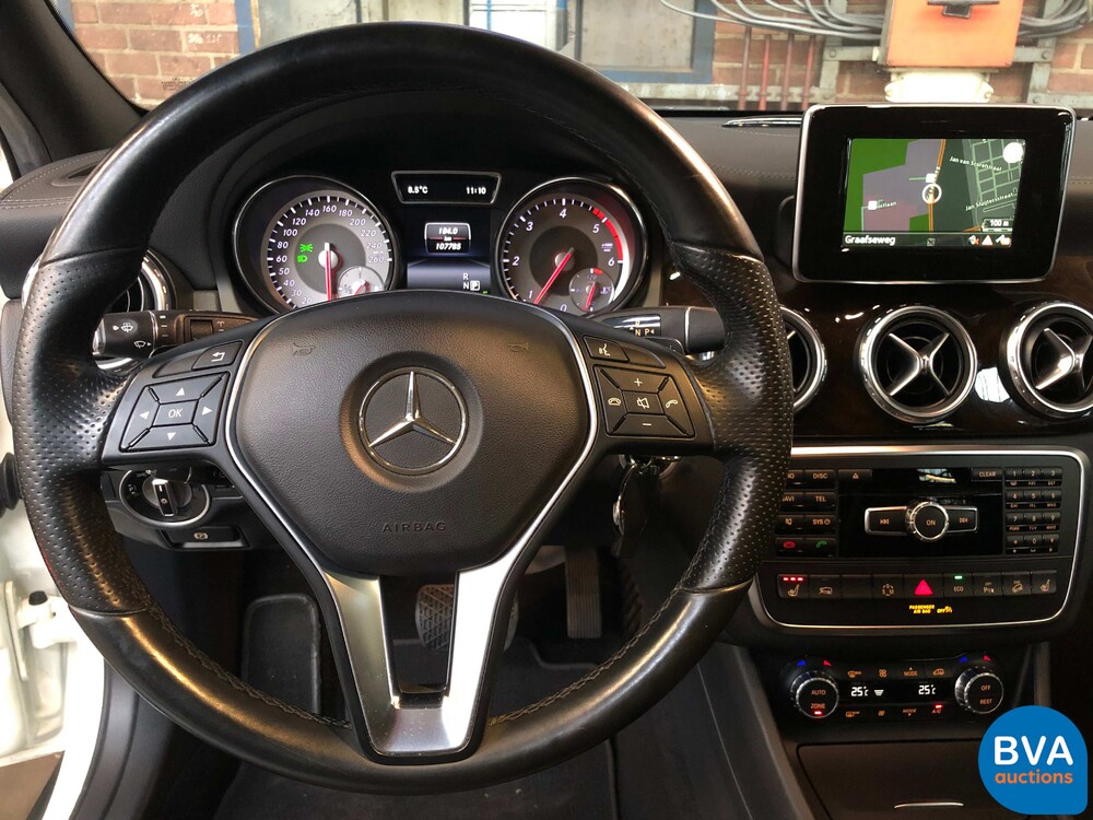 Mercedes-Benz GLA 200 CDI 4Matic 2014.