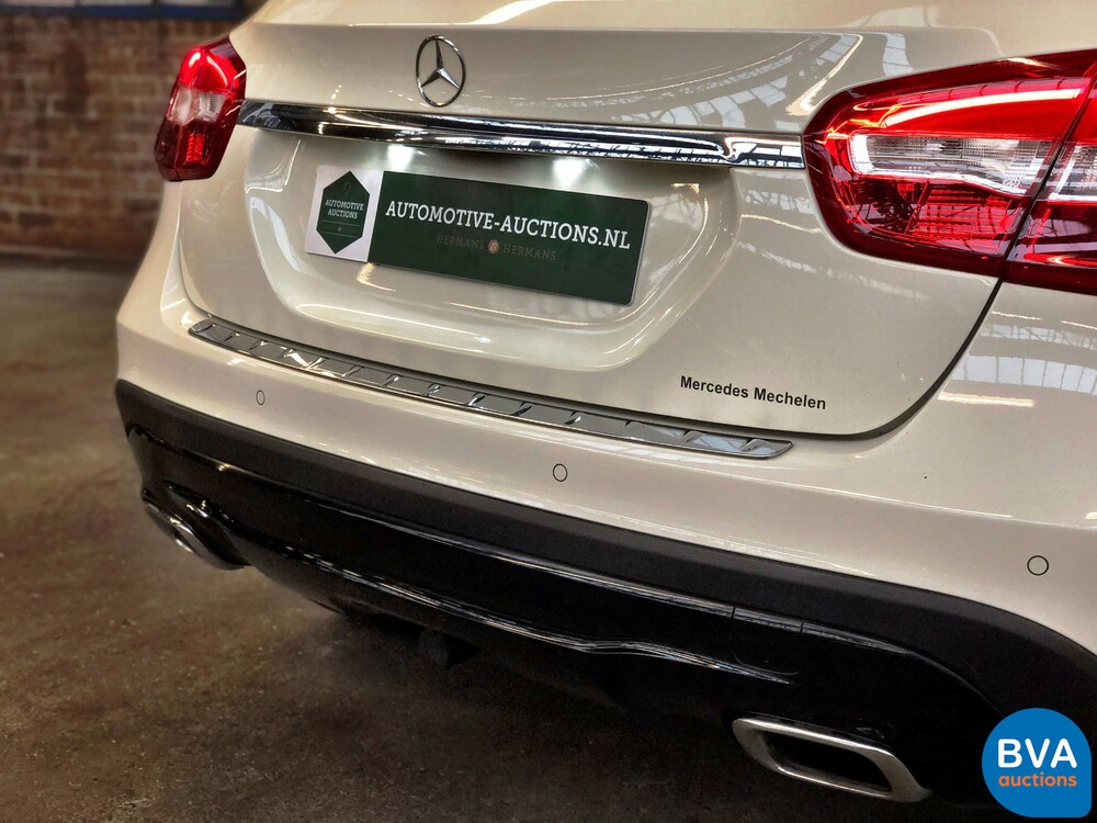 Mercedes-Benz GLA 200 CDI 4Matic 2014.