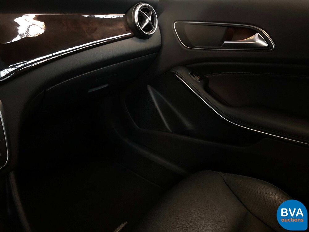 Mercedes-Benz GLA 200 CDI 4Matic 2014.