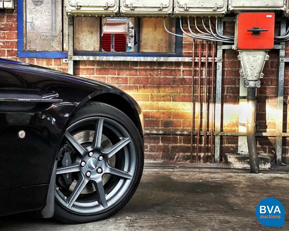 Aston Martin V8 Vantage Cabrio 4.3 V8 385hp 2007, ZR-559-Z.